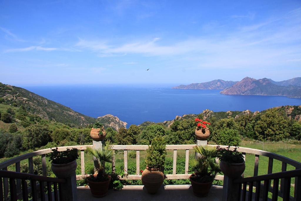 Hotel Les Roches Rouges Пяна Екстериор снимка