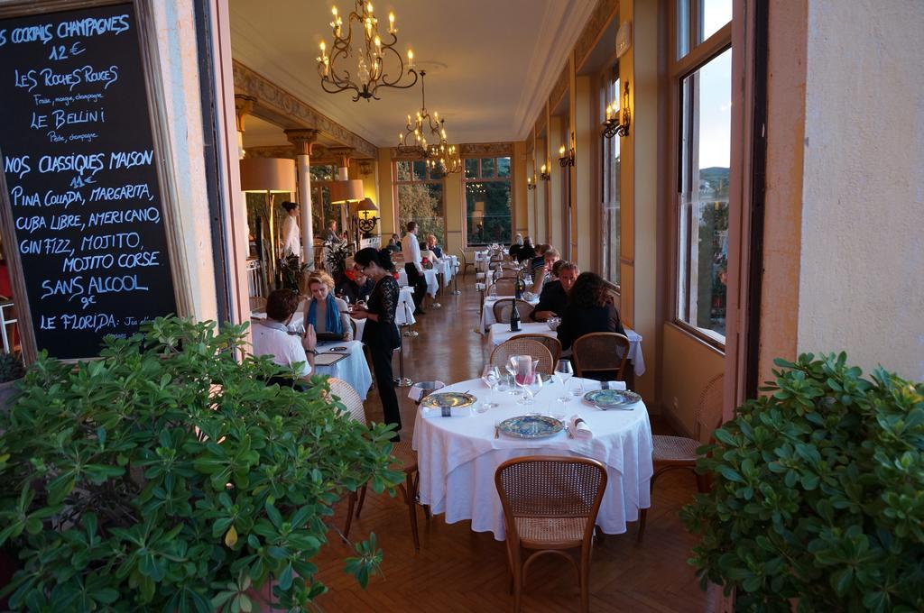 Hotel Les Roches Rouges Пяна Екстериор снимка