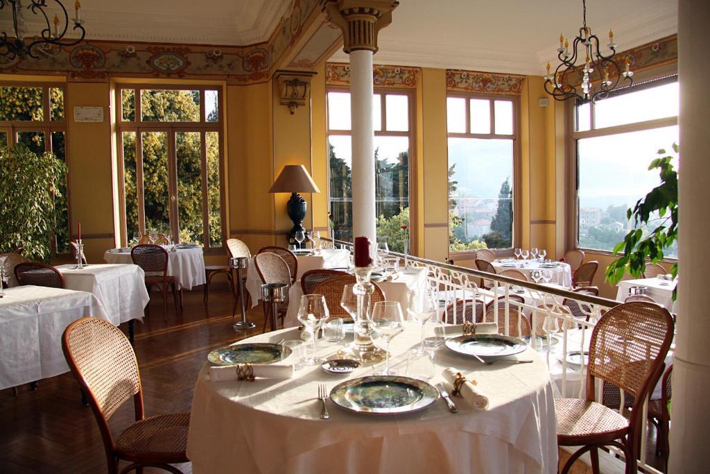 Hotel Les Roches Rouges Пяна Екстериор снимка